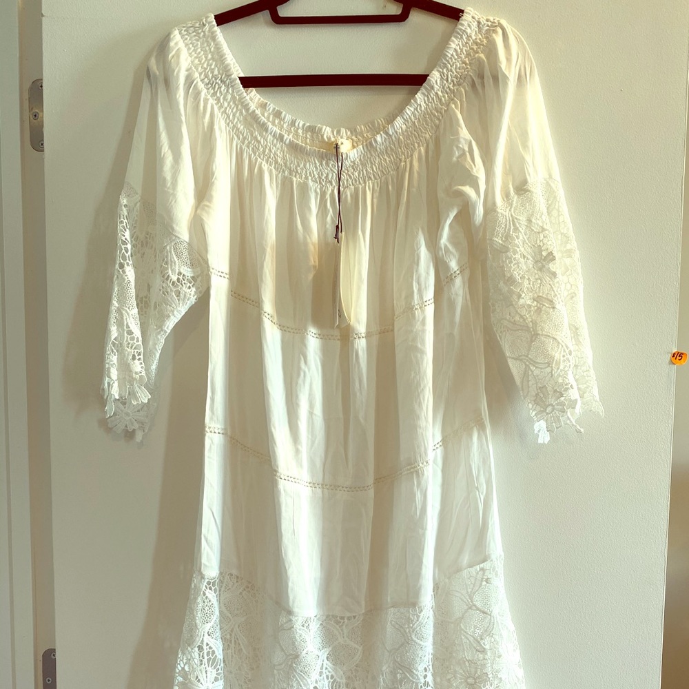 M/L White Solitaire Swim Crocheted Coverup (NWT)